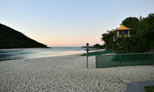 Palm Beach Tallebudgera Creek 2560x1440